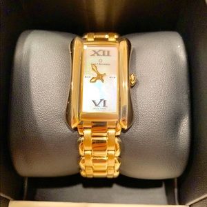 Carl F Bucherer solid 18K gold ladies watch